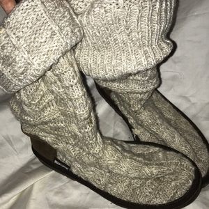 Mukluks sweater boots